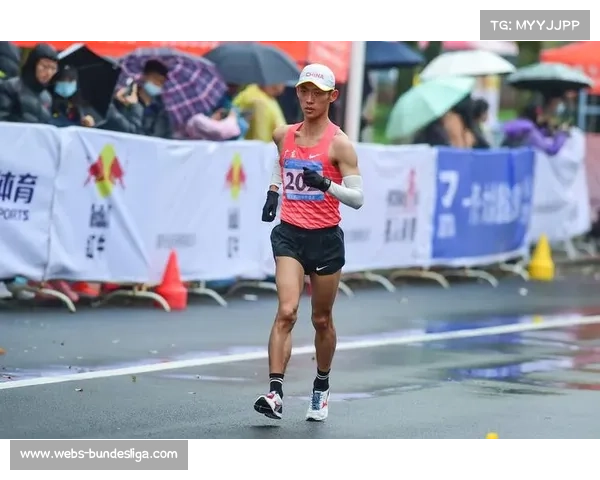 西藏竞走队首次摘得全国团体奖牌 高原训练助力成绩飞跃 西藏竞走队首次摘得全国团体奖牌 高原训练助力成绩飞跃